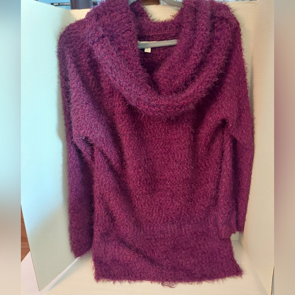 Lauren Conrad Cozy Fuzzy Maroon Cowl Neck Sweater Suze L. Preowned EUC